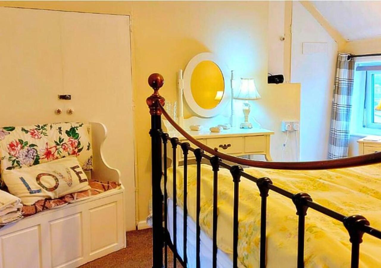 Romantic Lakeside Cottage By The Beach! With Super Cosy Log Burner! The Perfect Escape To Your Home From Home By The Sea! So Relaxing - You Won'T Want To Leave! Pet Friendly! Мейблторп Экстерьер фото